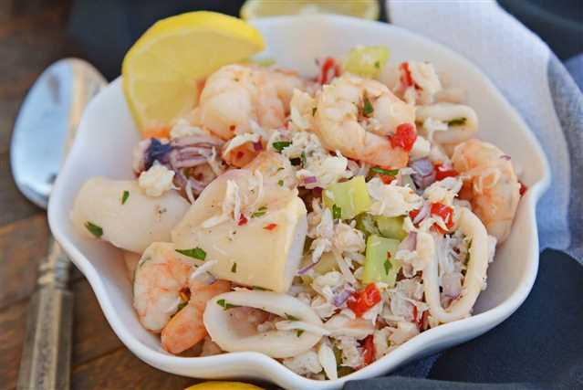 Daves Italian Seafood Salad Supreme 5#