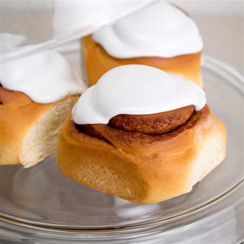 Davids Cinnamon Rolls 24/6oz